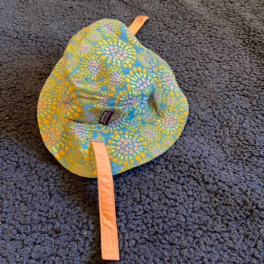 Patagonia baby girl sun hat